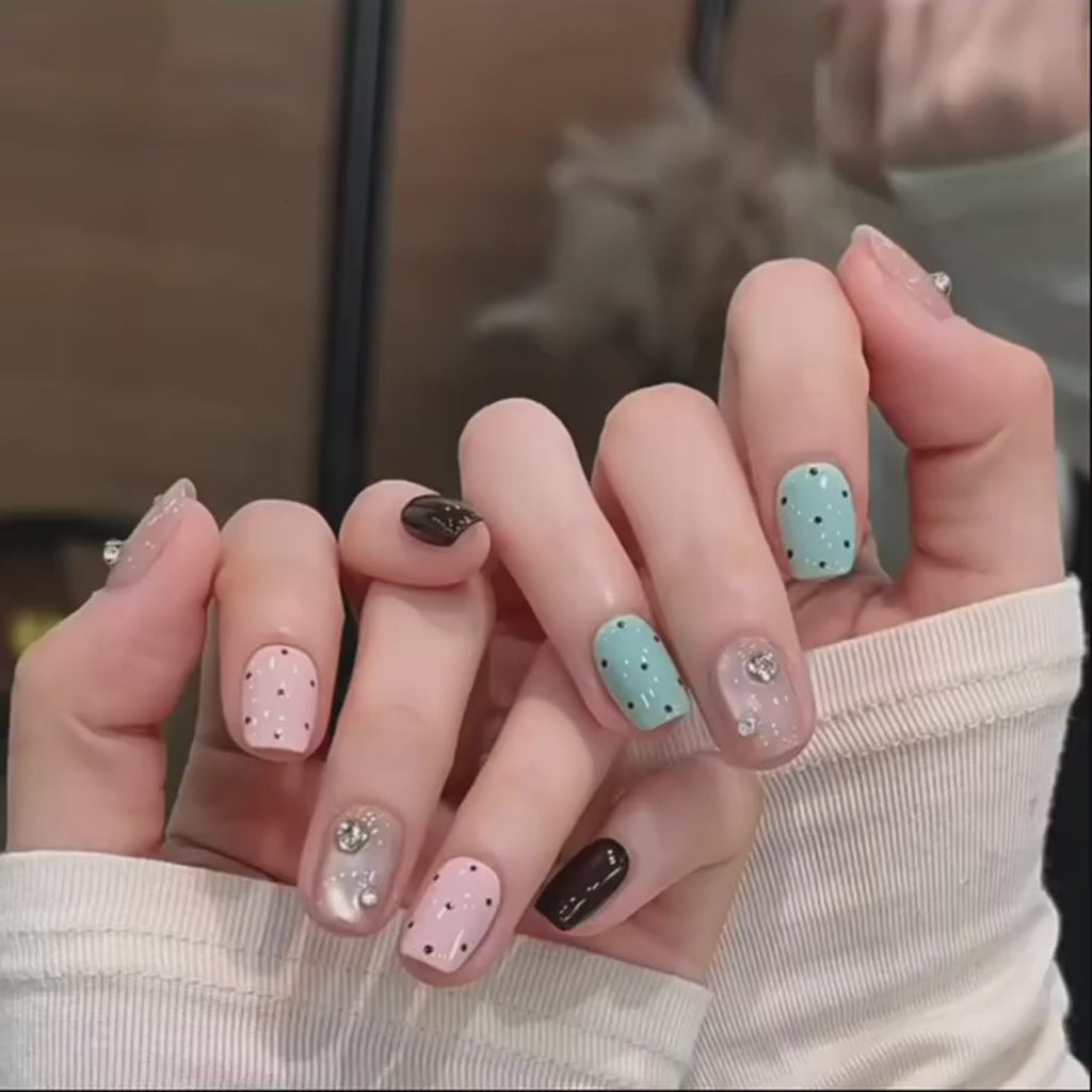SU04 Mint Cocoa Dots